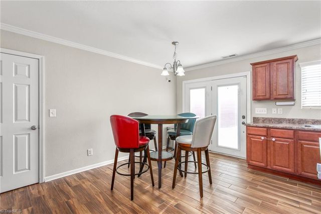 400 Walnut Crossing Drive, Whitsett, NC 27377