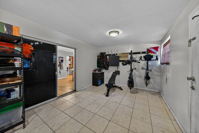 1211 NE 35th Street, Pompano Beach, FL 33064