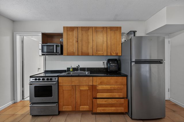 1211 NE 35th Street, Pompano Beach, FL 33064