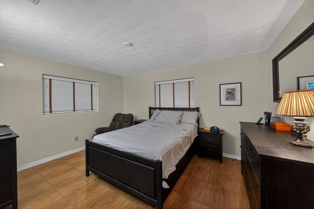 1211 NE 35th Street, Pompano Beach, FL 33064