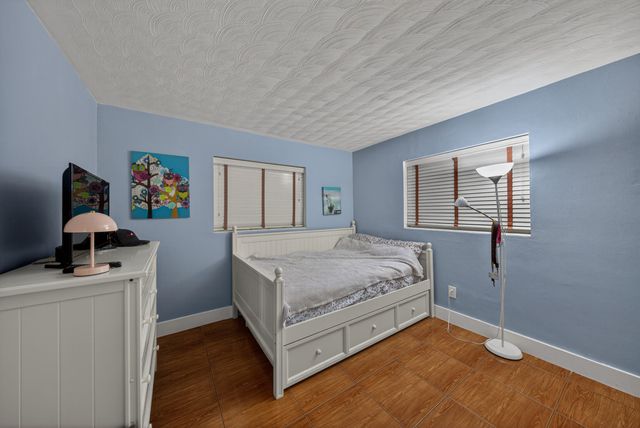 1211 NE 35th Street, Pompano Beach, FL 33064