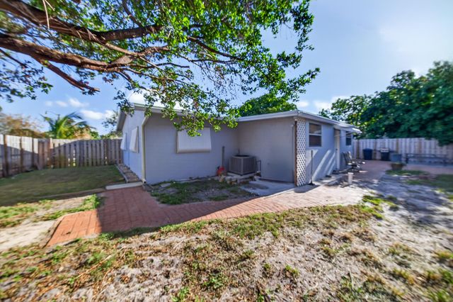 1211 NE 35th Street, Pompano Beach, FL 33064