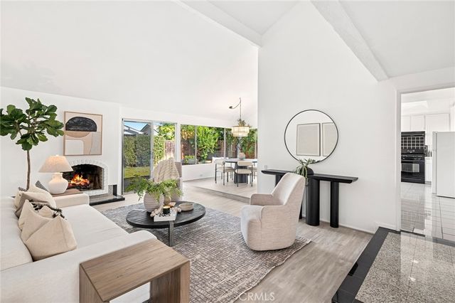 2030 Port Weybridge, Newport Beach, CA 92660
