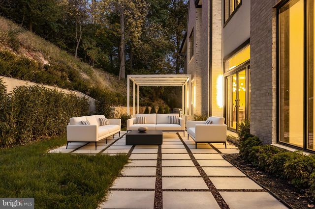 6605 LYBROOK CT, Bethesda, MD 20817