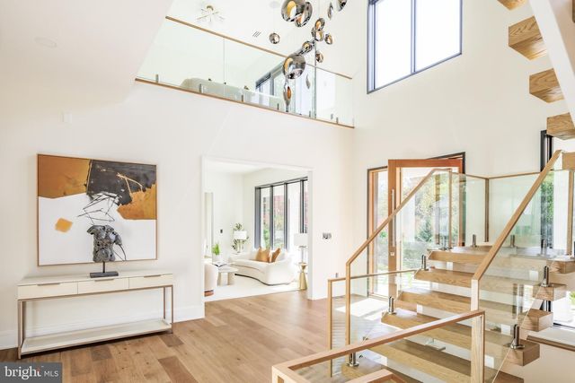 6605 LYBROOK CT, Bethesda, MD 20817