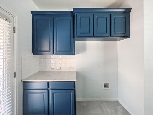 3917 BRONCO BEND LOOP, Austin, TX 78744