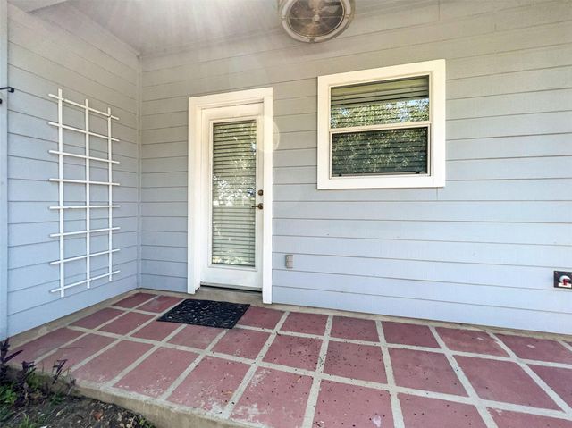 3917 BRONCO BEND LOOP, Austin, TX 78744