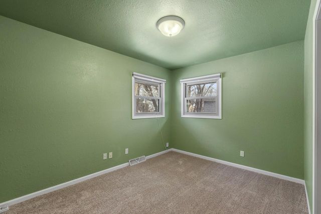 7200 W Grantosa DRIVE, Milwaukee, WI 53218