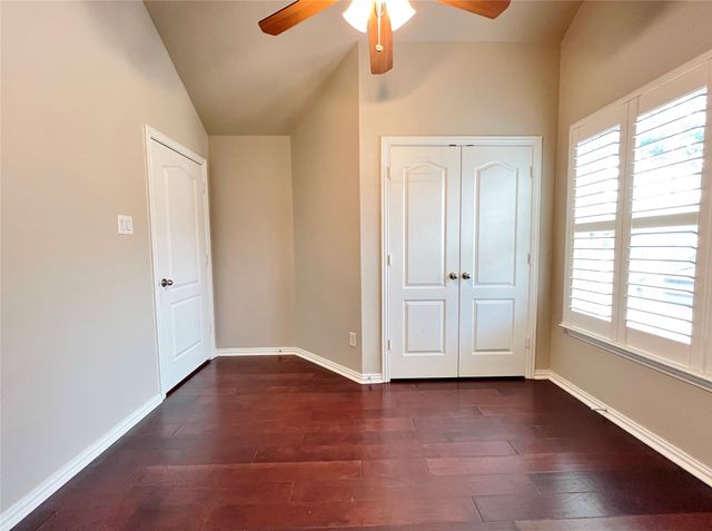 505 Maverick Drive, Lake Dallas, TX 75065