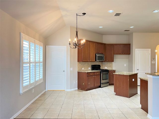 505 Maverick Drive, Lake Dallas, TX 75065