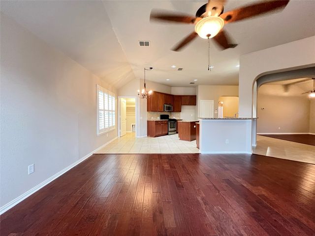 505 Maverick Drive, Lake Dallas, TX 75065