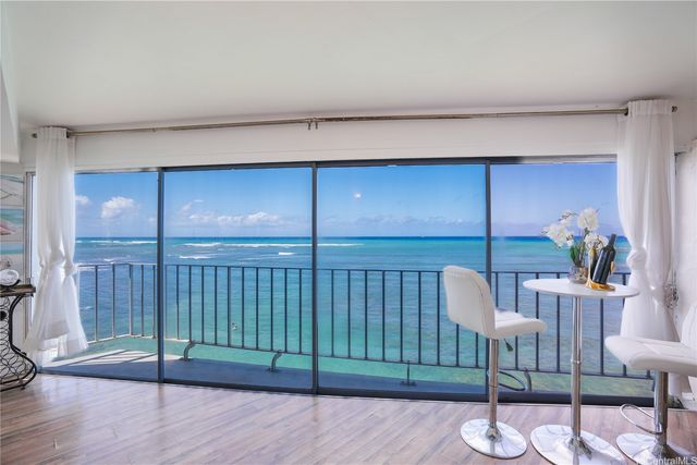 2957 Kalakaua Avenue 306, Honolulu, HI 96815