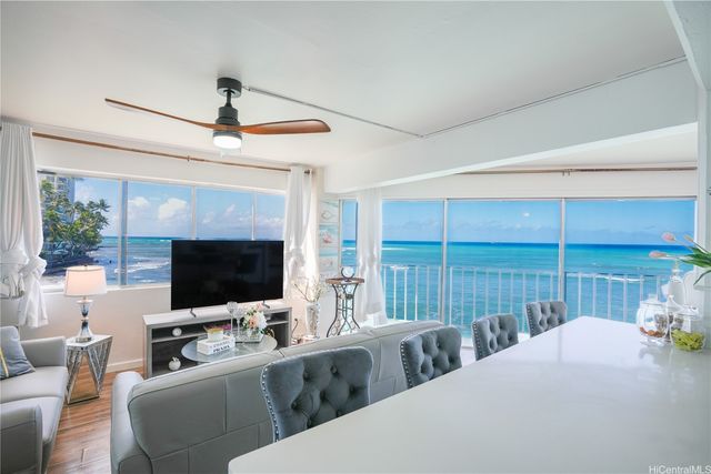 2957 Kalakaua Avenue 306, Honolulu, HI 96815