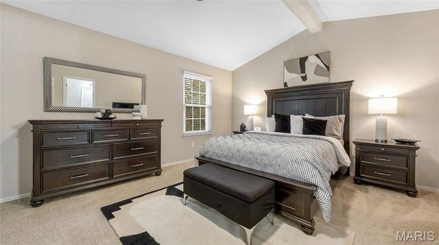 3105 Autumn Shores Drive, Maryland Heights, MO 63043