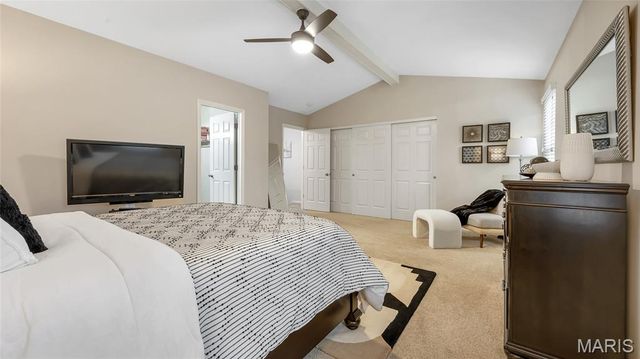 3105 Autumn Shores Drive, Maryland Heights, MO 63043