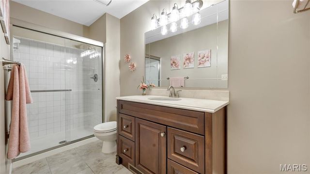 3105 Autumn Shores Drive, Maryland Heights, MO 63043