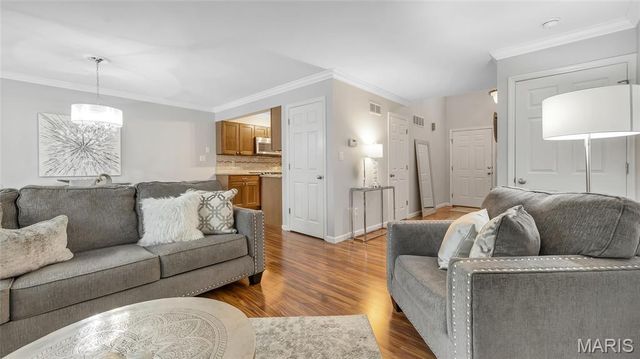 3105 Autumn Shores Drive, Maryland Heights, MO 63043