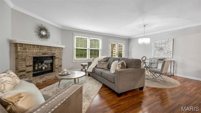 3105 Autumn Shores Drive, Maryland Heights, MO 63043