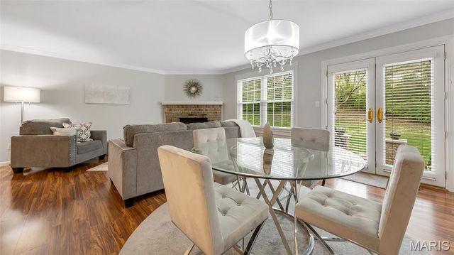 3105 Autumn Shores Drive, Maryland Heights, MO 63043