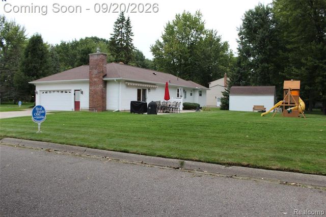 2166 Belle Meade Drive, Davison, MI 48423