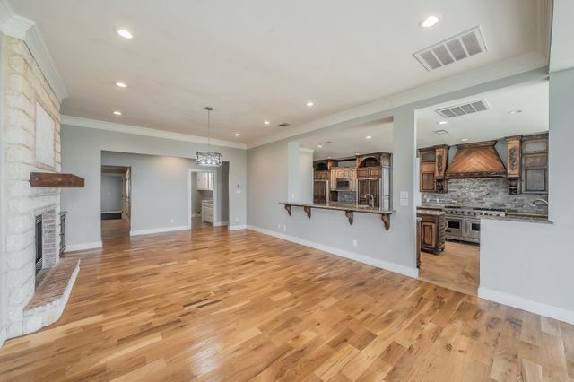 113 Club House Drive, Weatherford, TX 76087