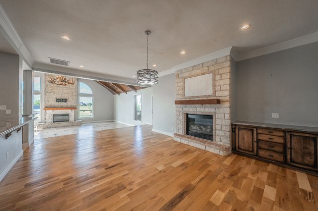 113 Club House Drive, Weatherford, TX 76087