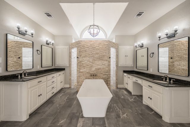 113 Club House Drive, Weatherford, TX 76087