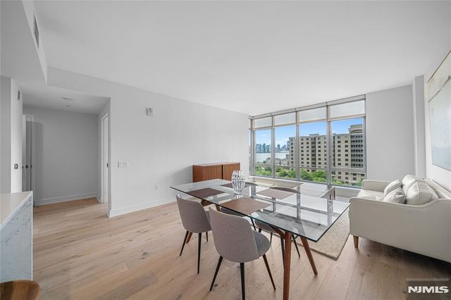 8100 River Road 908, North Bergen, NJ 07047