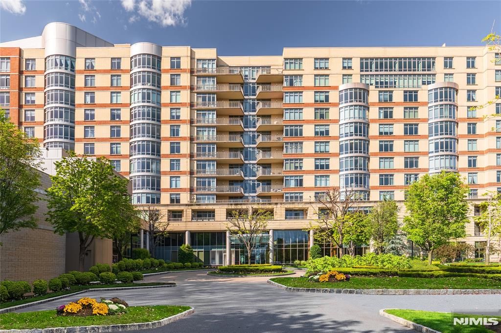 8100 River Road 908, North Bergen, NJ 07047