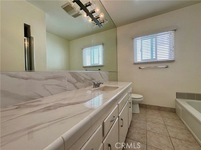 122 N Croft 7, Los Angeles, CA 90048