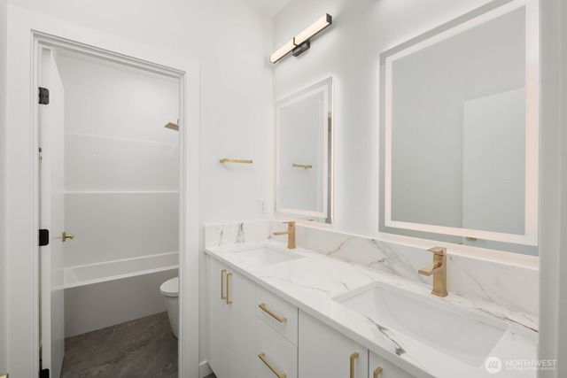 16219 Simonds Road NE, Kenmore, WA 98028