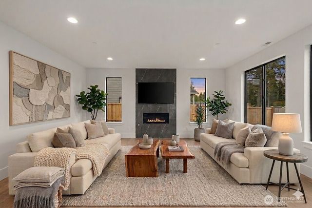 16219 Simonds Road NE, Kenmore, WA 98028