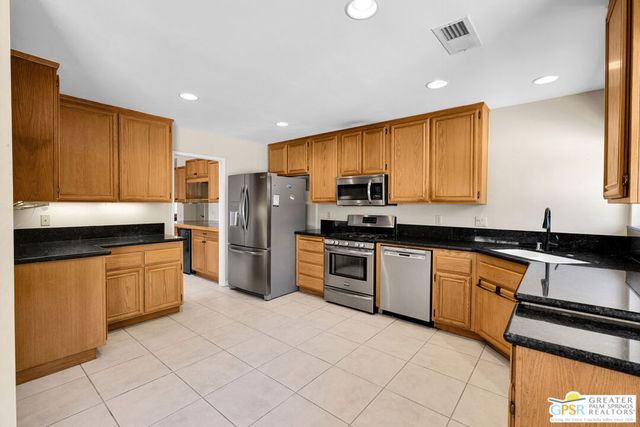 36419 Las Begonias, Cathedral City, CA 92234