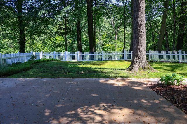 6697 Warren Woods Road, Three Oaks, MI 49128
