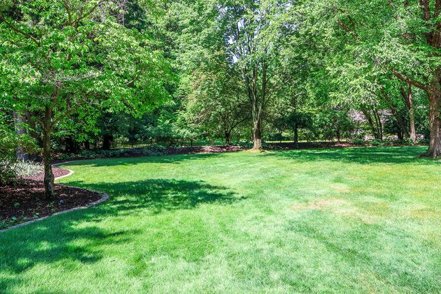 6697 Warren Woods Road, Three Oaks, MI 49128