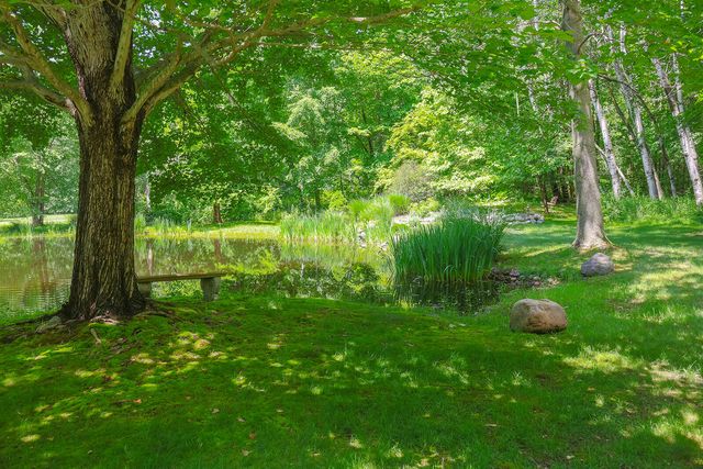 6697 Warren Woods Road, Three Oaks, MI 49128