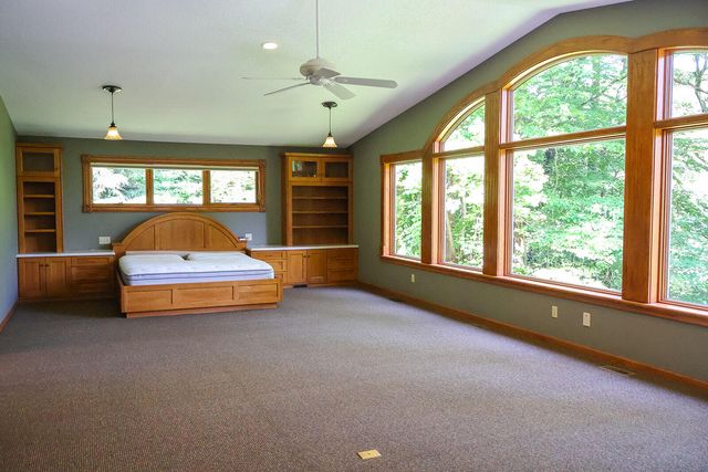 6697 Warren Woods Road, Three Oaks, MI 49128
