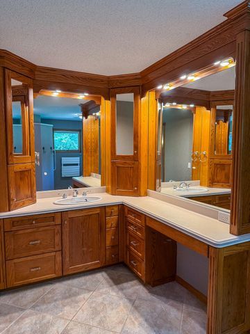 6697 Warren Woods Road, Three Oaks, MI 49128