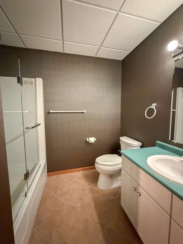 6697 Warren Woods Road, Three Oaks, MI 49128