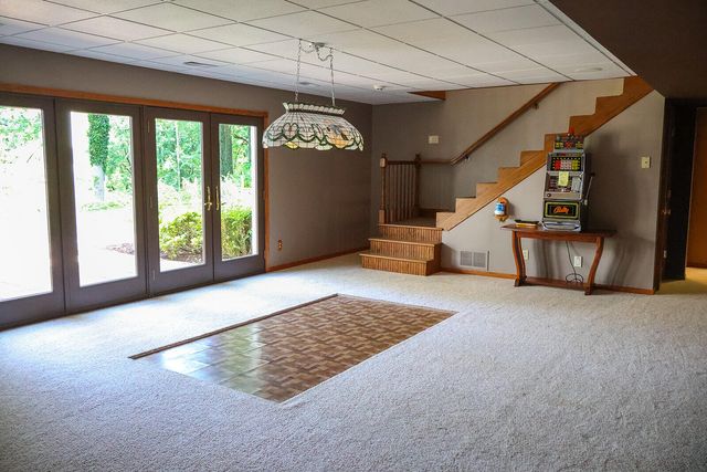 6697 Warren Woods Road, Three Oaks, MI 49128