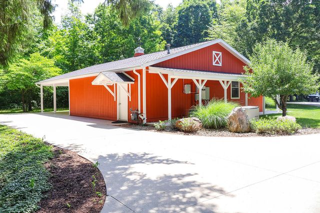 6697 Warren Woods Road, Three Oaks, MI 49128