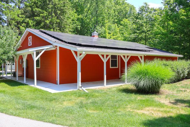 6697 Warren Woods Road, Three Oaks, MI 49128