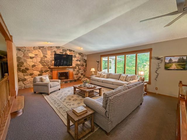 6697 Warren Woods Road, Three Oaks, MI 49128