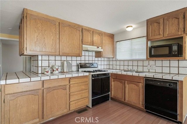 13942 Apple Lane, Clearlake Oaks, CA 95423