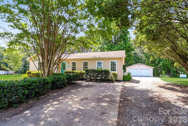 1848 Twain Street, Newton, NC 28658