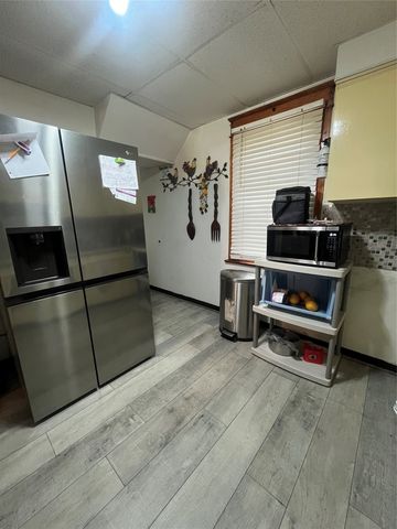 931 E 8TH Street, Erie, PA 16503