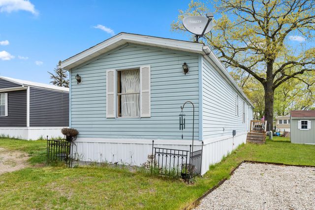 10845 Percy Lane 33, Mecosta, MI 49332