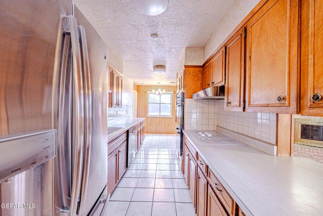 229 FREMONT Lane, El Paso, TX 79912