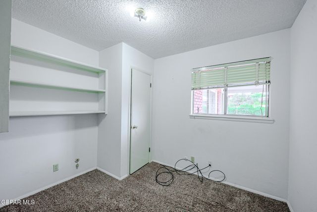 229 FREMONT Lane, El Paso, TX 79912