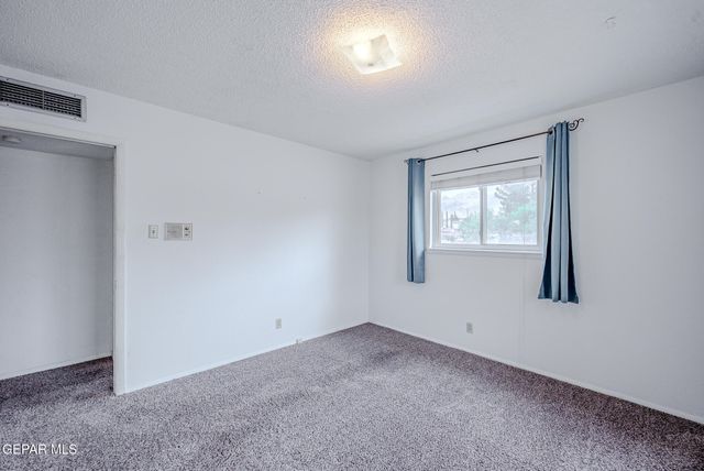 229 FREMONT Lane, El Paso, TX 79912